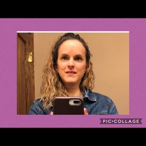 Meet your posher Theresa FREE SHIPPING ON Bundles